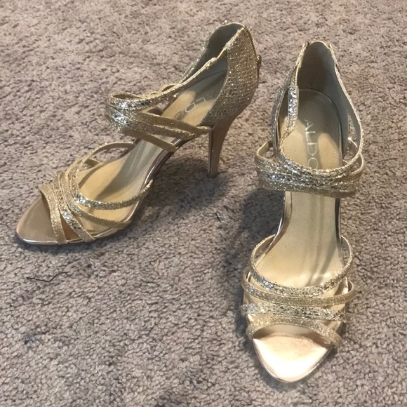 Heels - Picture 2 of 3